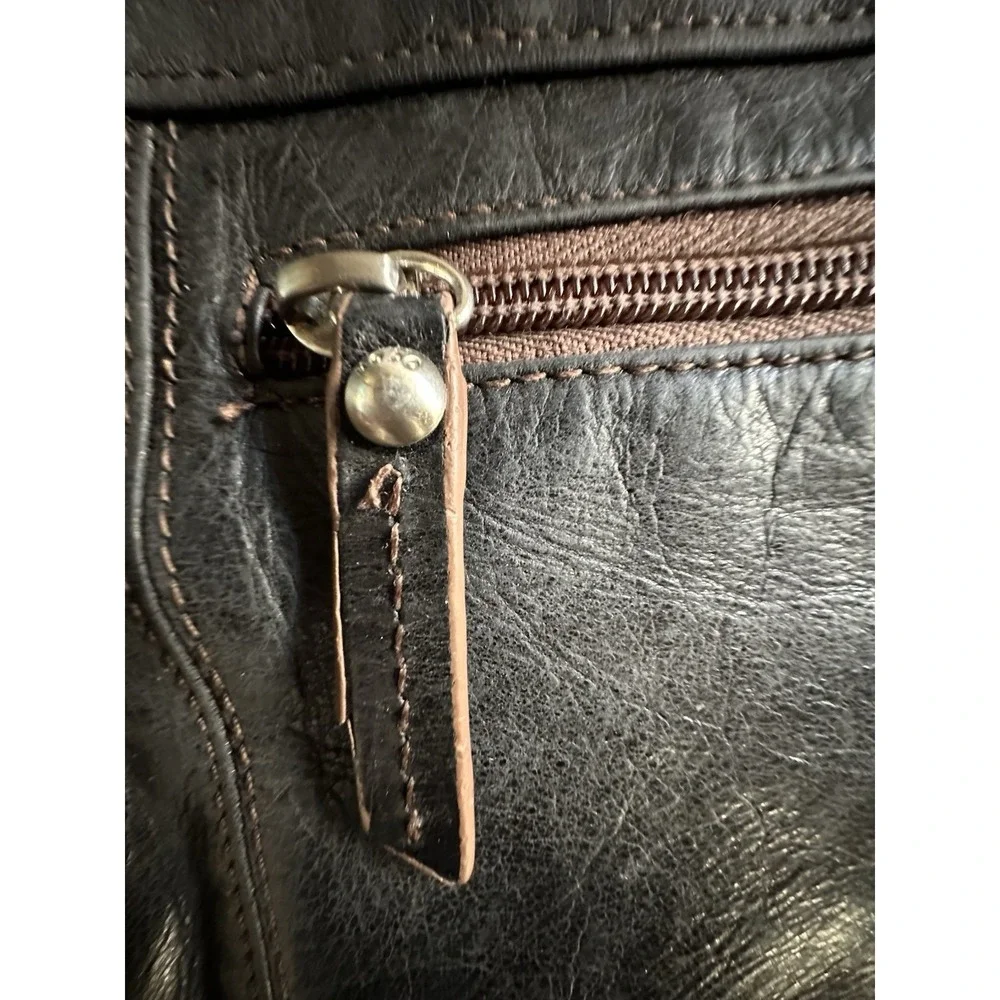 HOBO Slouchy Leather Fold Over Crossbody Purse Bag Black & Brown